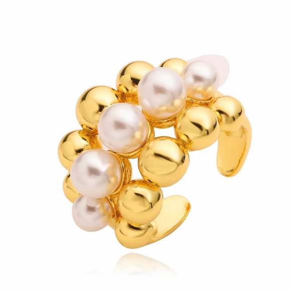 Gold and White Pearl Ring - Picture 7 of 8